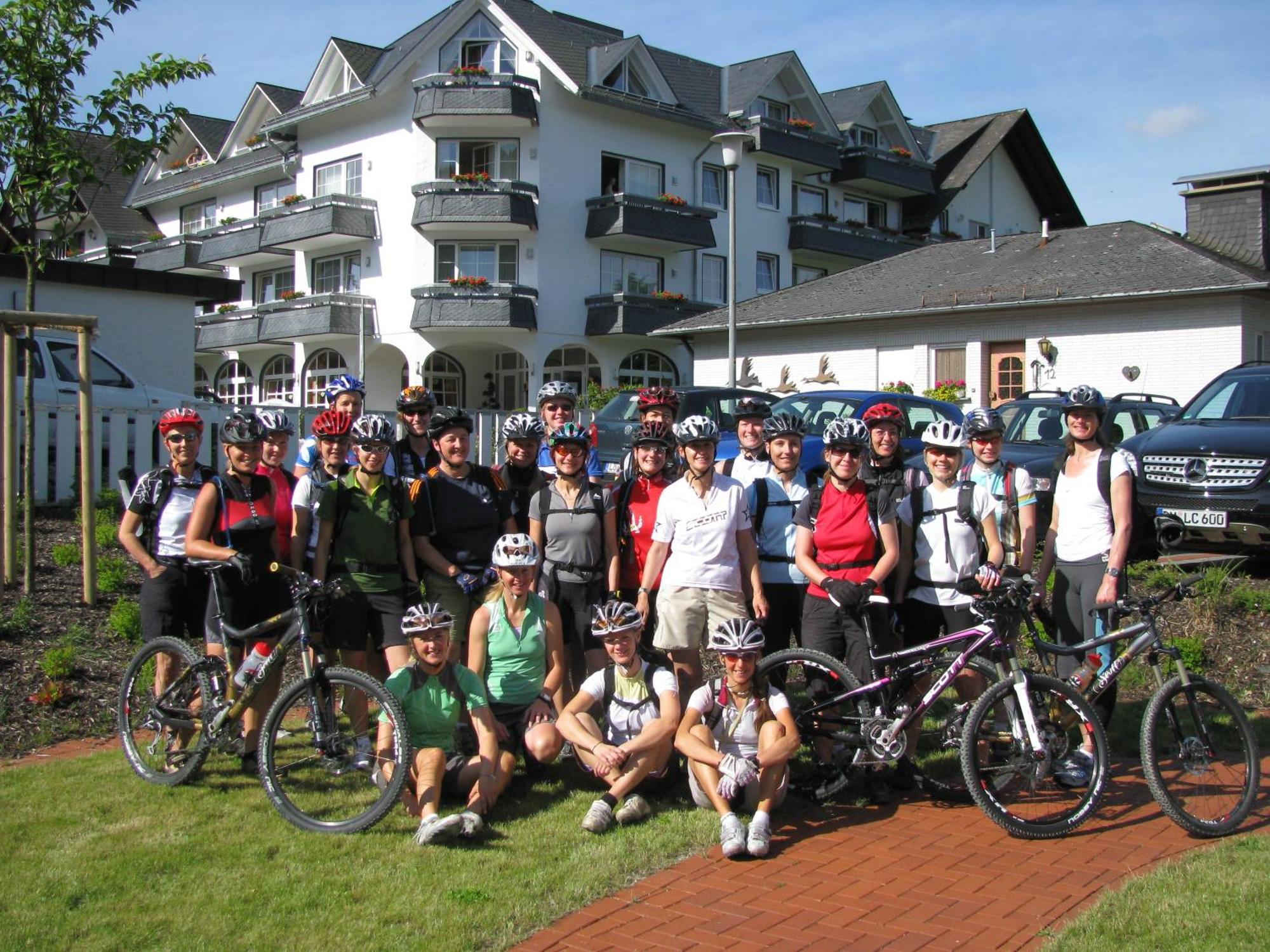 Hotel Hochheide Willingen  Esterno foto